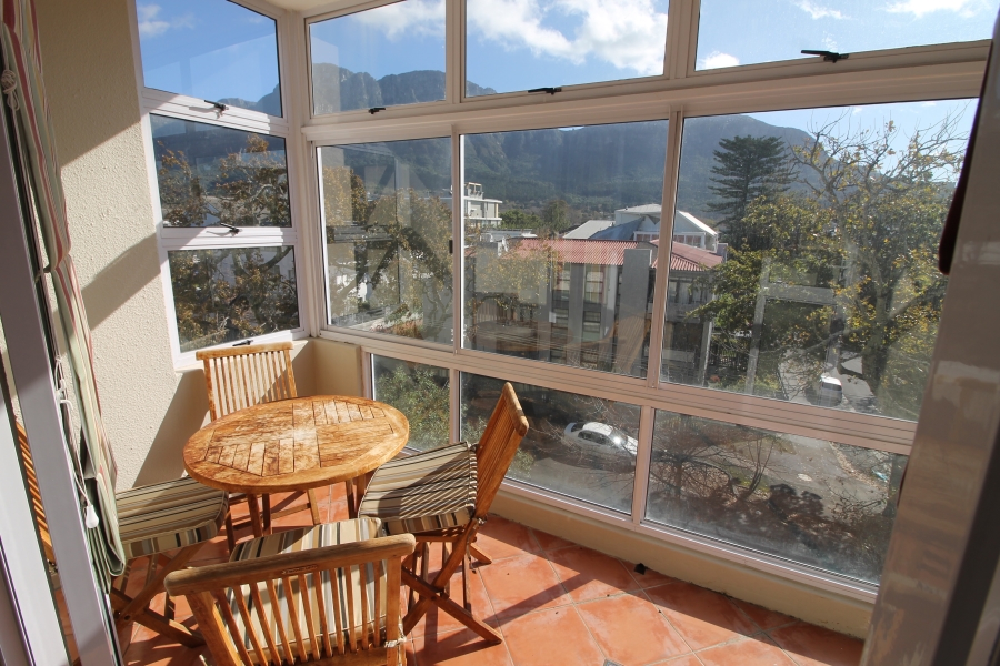 To Let 2 Bedroom Property for Rent in Claremont Upper Western Cape